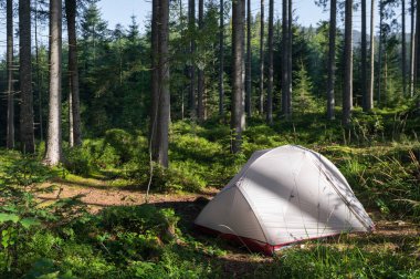 Açık hava çadır kampı doğa yürüyüşü etkinlik turizmi