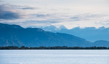 Alpler, Constance Gölü mavi manzara