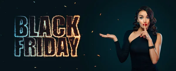ブラック フライデーセールのコンセプト ウェブサイトのための広い水平バナーデザイン 黒金曜日のネオンサイン11月の休日 — ストック写真