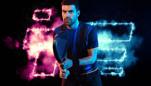 Padel Tennisspeler Met Racket Man Atleet Met Racket Het Veld — Stockfoto