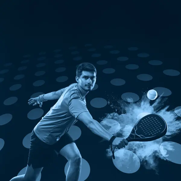 有球拍的帕特尔网球选手 男子运动员球拍在球场上与霓虹灯的颜色 体育概念 下载一张高质量的照片 以设计体育应用或博彩网站 免版税图库图片