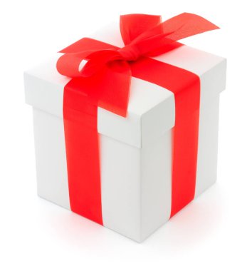 beyaz zemin üzerine kırmızı yay ile beyaz hediye kutusu