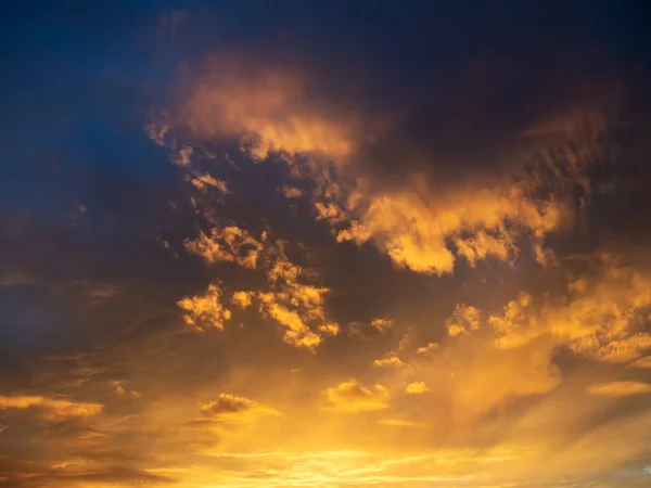 Zonsondergang Hemel Bewolkt Delicate Tinten Van Zonsondergang Hemel Stockafbeelding