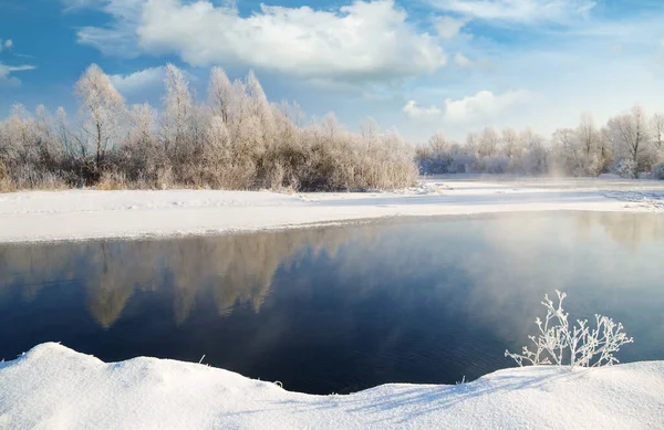 Téli Táj Háttérben Folyó Természet Összetétele Jogdíjmentes Stock Képek