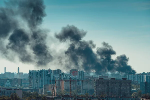 Füst Város Felett Nagy Tűz Moszkvában Oroszországban — Stock Fotó