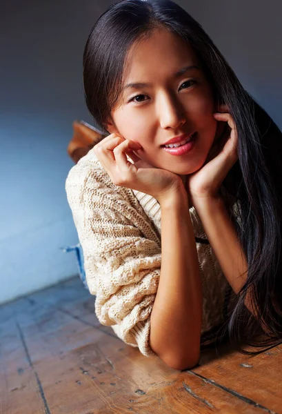 Portrét Móda Mladé Asijské Ženy — Stock fotografie