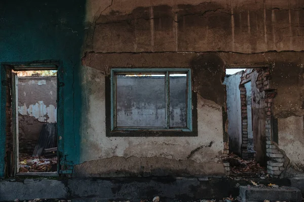 废弃的大楼的废墟 — 图库照片