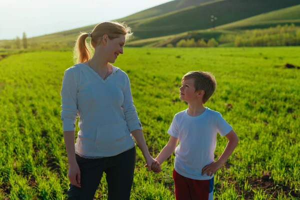 Happy Mother Son Field Looking Each Other Sunny Day — Stock Photo, Image