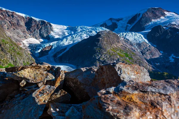 Alpes Suíços Montanhas Verão Paisagem Com Geleira — Fotografia de Stock