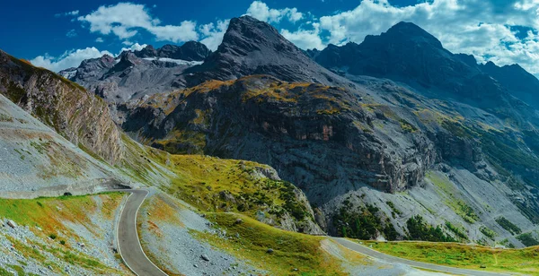 Pintoresco Paisaje Con Carretera Montaña Los Alpes —  Fotos de Stock