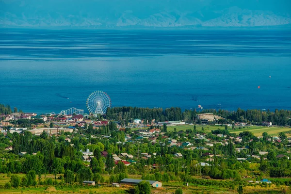 Festői Kilátás Nyílik Turisztikai Város Bosteri Partján Issyk Kul Kirgizisztán — Stock Fotó