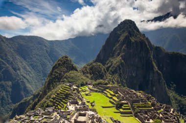 Machu Picchu, İnka İmparatorluğu 'nun Kayıp Başkenti And' lardaki Antik Harabeler, Huayna Picchu Dağı Tepesi, Unesco Dünya Mirası Bölgesi, Peru, Güney Amerika
