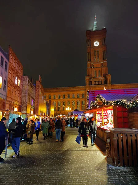 Berlin Tyskland December 2023 Julemarked Berlin Rådhus Nær Alexanderplatz Weihnachtsmarkt - Stock-foto