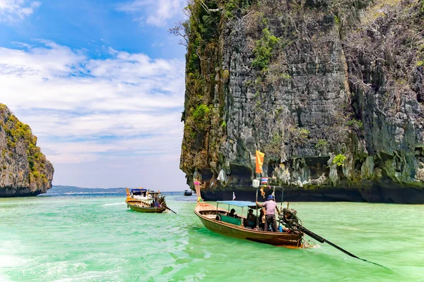 Tailandia Febrero 2023 Barcos Cola Larga Con Turistas Cerca Del — Foto de Stock