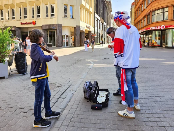 Latvia Riga Abril 2023 Turistas Fanáticos Del Campeonato Mundial Hockey —  Fotos de Stock