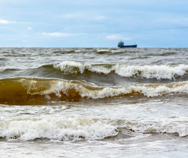 バルト海の大きな波 — ストック写真