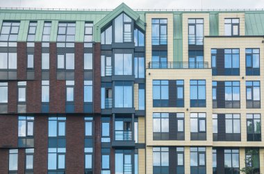 Kalininingrad, Rusya 'daki Modern Apartman Bloğu .