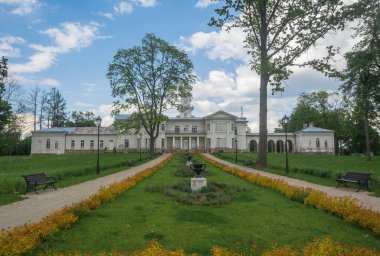 Litvanya 'nın Birzai kentindeki Astravas Malikanesi.