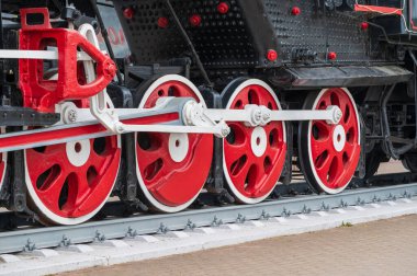 Tren tekerlekleri, eski lokomotifin ayrıntıları .