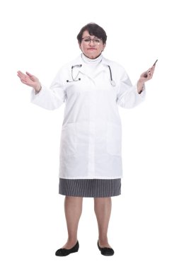 Tam gelişim. Akıllı telefonu olan son sınıf kadın doktor. beyaz arkaplanda izole edilmiş.