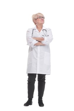 Tam gelişim. Beyaz önlüklü yetenekli bir doktor. beyaz arkaplanda izole edilmiş.