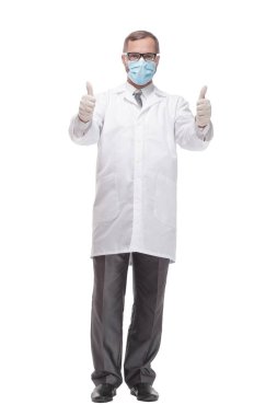 Tam gelişim. Koruyucu maskeli ve eldivenli doktor. beyaz arkaplanda izole edilmiş.