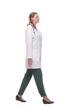 Uzunluğunda, doktor kadının yan çizdiği bir portre. Tıbbi yardım kavramı