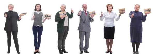 Grupp Glada Människor Med Gåvor Händerna Isolerade Vit Bakgrund — Stockfoto