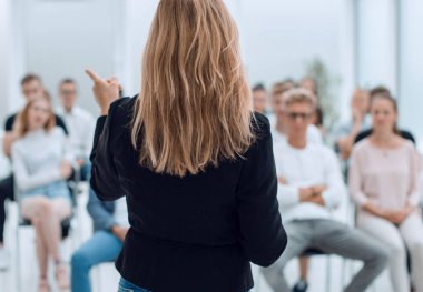 Üst Manzara. Tesadüfen bir grup genç bir yere koşuyor. kopyalama alanı olan fotoğraf