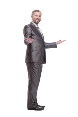 Tam gelişim. Yakışıklı iş adamı. beyaz arkaplanda izole edilmiş.