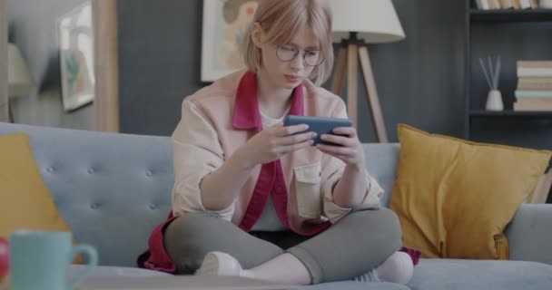 Portrait Joyful Lady Playing Video Game Smartphone Winning Having Fun — Stock Video