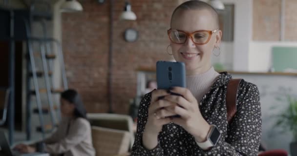 Stylish Young Businesswoman Using Smartphone Standing Coworking Center Enjoying Business — Stock Video