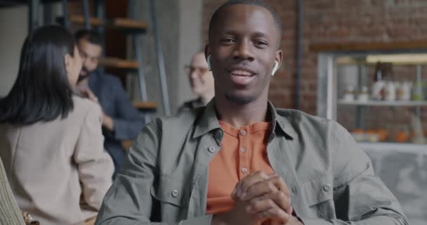 Portrait Successful Young African American Man Entrepreneur Speaking Gesturing Making — Stock Video