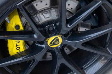 Kyiv Araba Festivali Lituta Sürüm 11 Mayıs 2025 - Lotus NYO Retro ve yeni araba sergisinde sergileniyor
