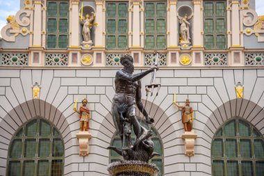 Long Market 'teki Neptune Çeşmesi. Polonya 'nın Gdansk kentinin sembolü