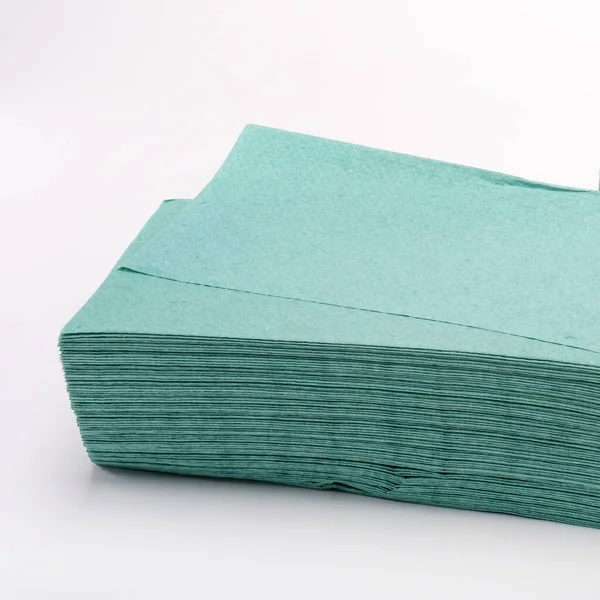 Фрагмент Стопки Зелених Одноразових Паперових Рушників Крупним Планом Вибірковий Фокус — стокове фото