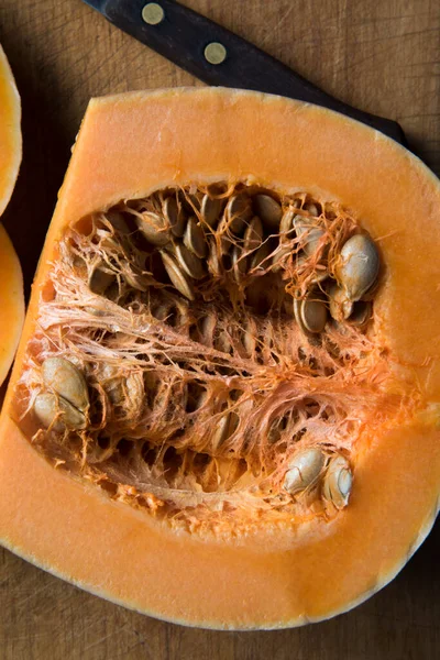 Half Fresh Pumpkin Slices Pumpkin Table — Stock Photo, Image