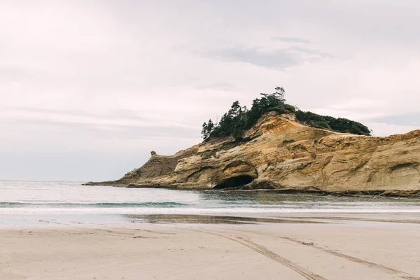 オレゴン州海岸のビーチの崖 キワンダ岬自然地域 — ストック写真