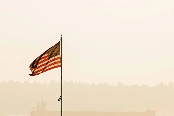 Usas Flagg Himmelen Solnedgang Byens Panorama – stockfoto