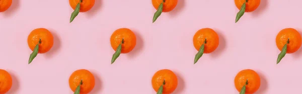 Banner Met Mandarijn Sinaasappels Patroon Roze Achtergrond Creatief Patroon — Stockfoto