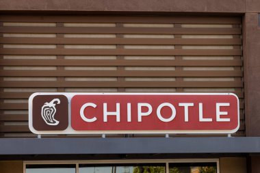 Dublin, Kaliforniya, ABD - 7 Haziran 2024: CHIPOTLE MEXICAN GRILL için bir Amerikan Günlük Restoranlar Zinciri İmzala