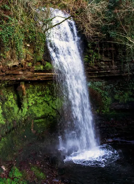 Glencar Şelalesi, İrlanda 'daki dağ, Leitrim İlçesi.