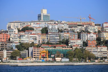 Türkiye 'de İstanbul kıyısındaki binalar