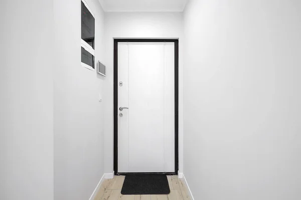 Білі Вхідні Двері Всередині Інтер Єру Квартири — стокове фото