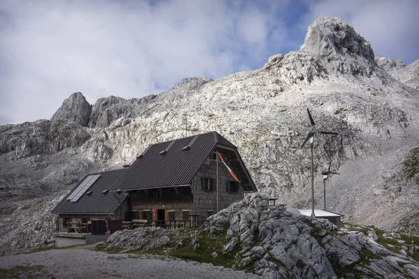 Landschap Met Berghuis Juliaanse Alpen Slovenië — Stockfoto