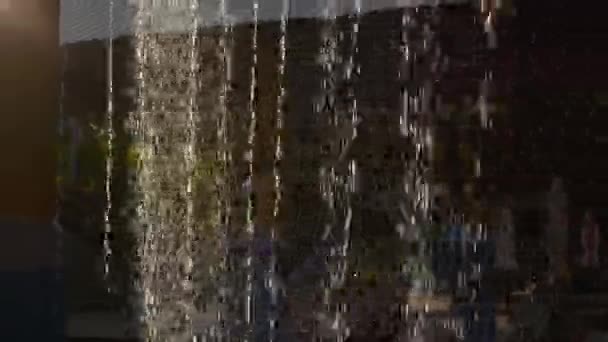 ウォーターパーク噴水の水の流れは — ストック動画