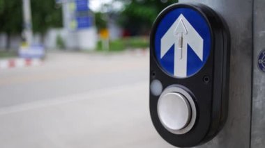 Asya yaya trafik ışığı düğmesi