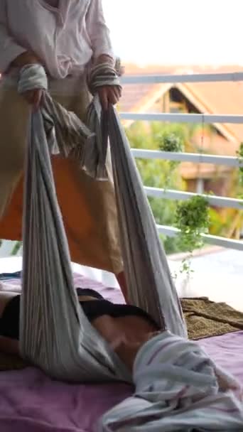 Gentle Art Rebozo Massage Therapy Nurturing Practice Promotes Relaxation Well — Stock Video