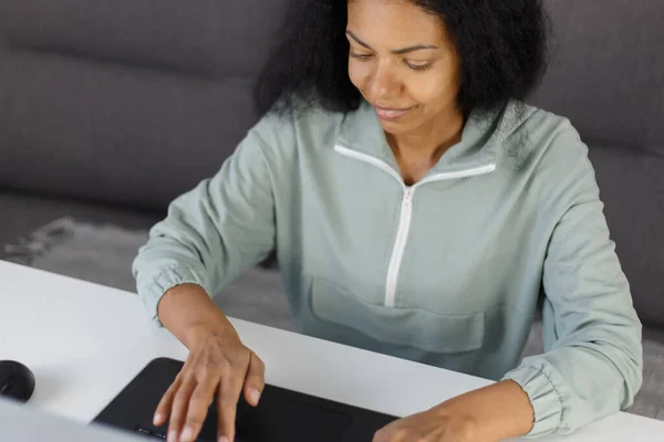Female Programmer Coding Notebook Home Portrait Black Woman Typing Text —  Fotos de Stock