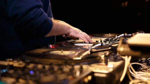 Hip Hop Scratching Vinyl Records Turntables Party Night Club Professional — Stock Photo, Image